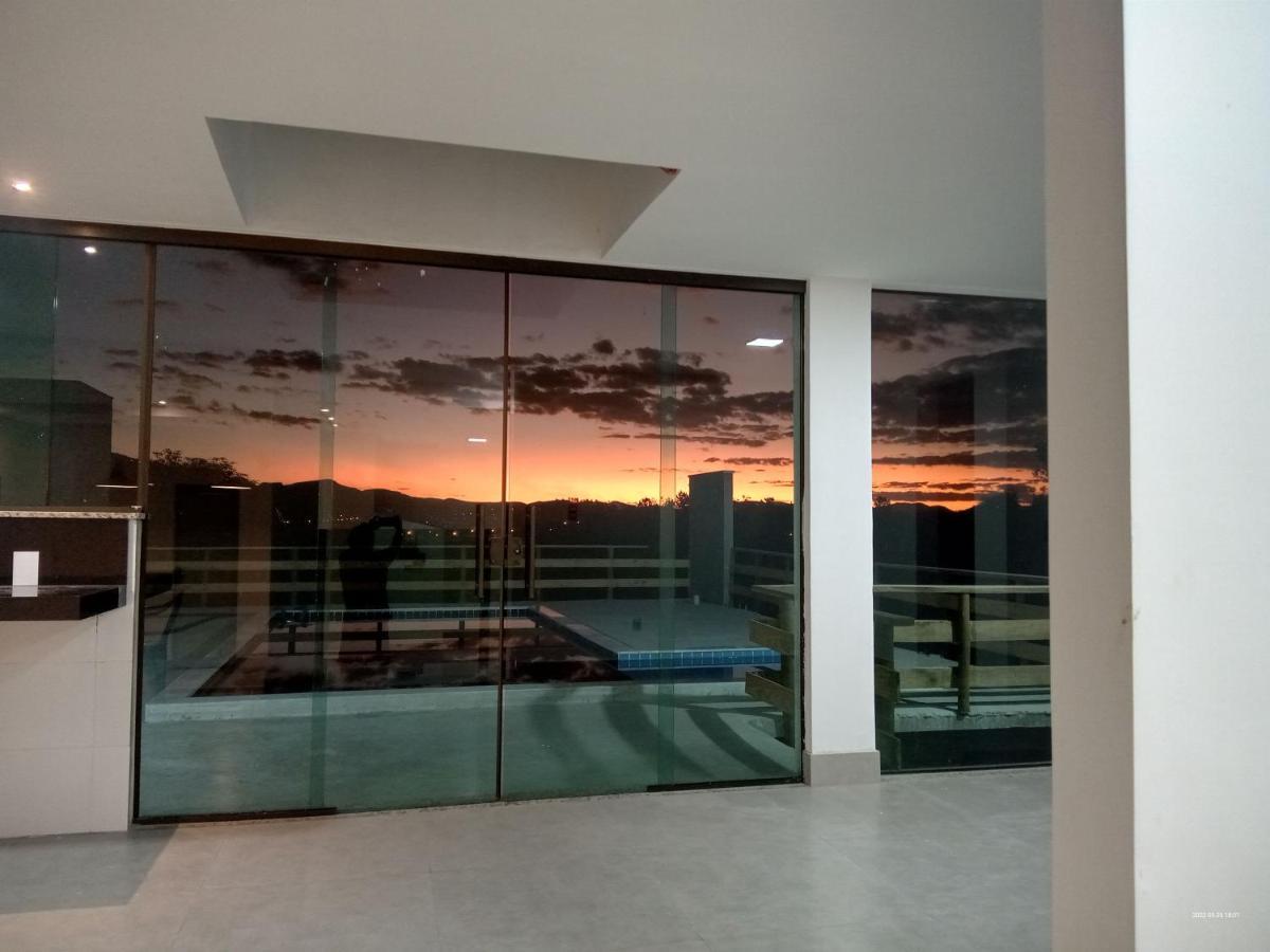 Recanto Brenda - Casa Luxo Capitolio Com Vista Pro Lago, Escarpas E Morrochapeu Eksteriør bilde