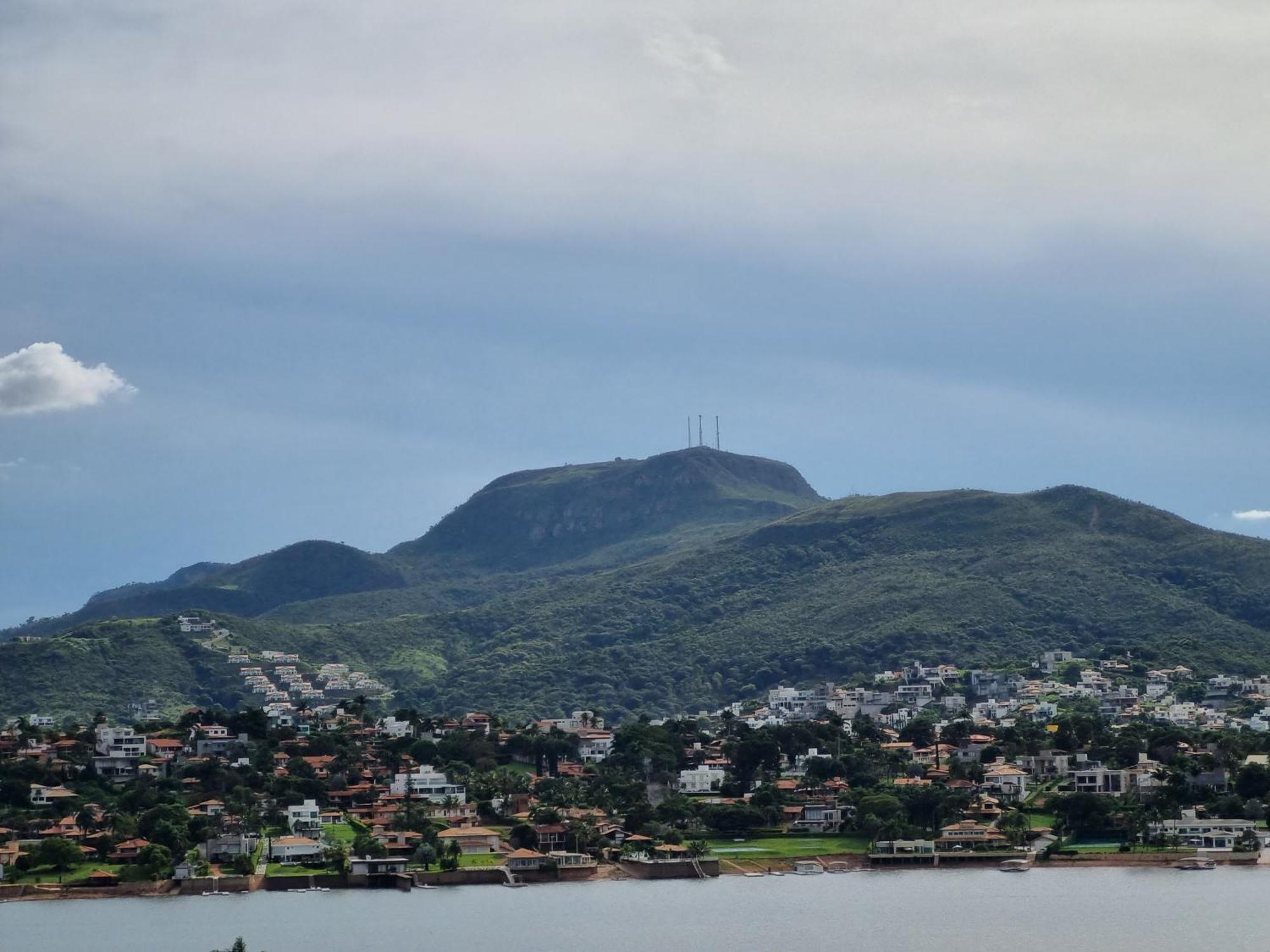 Recanto Brenda - Casa Luxo Capitolio Com Vista Pro Lago, Escarpas E Morrochapeu Eksteriør bilde