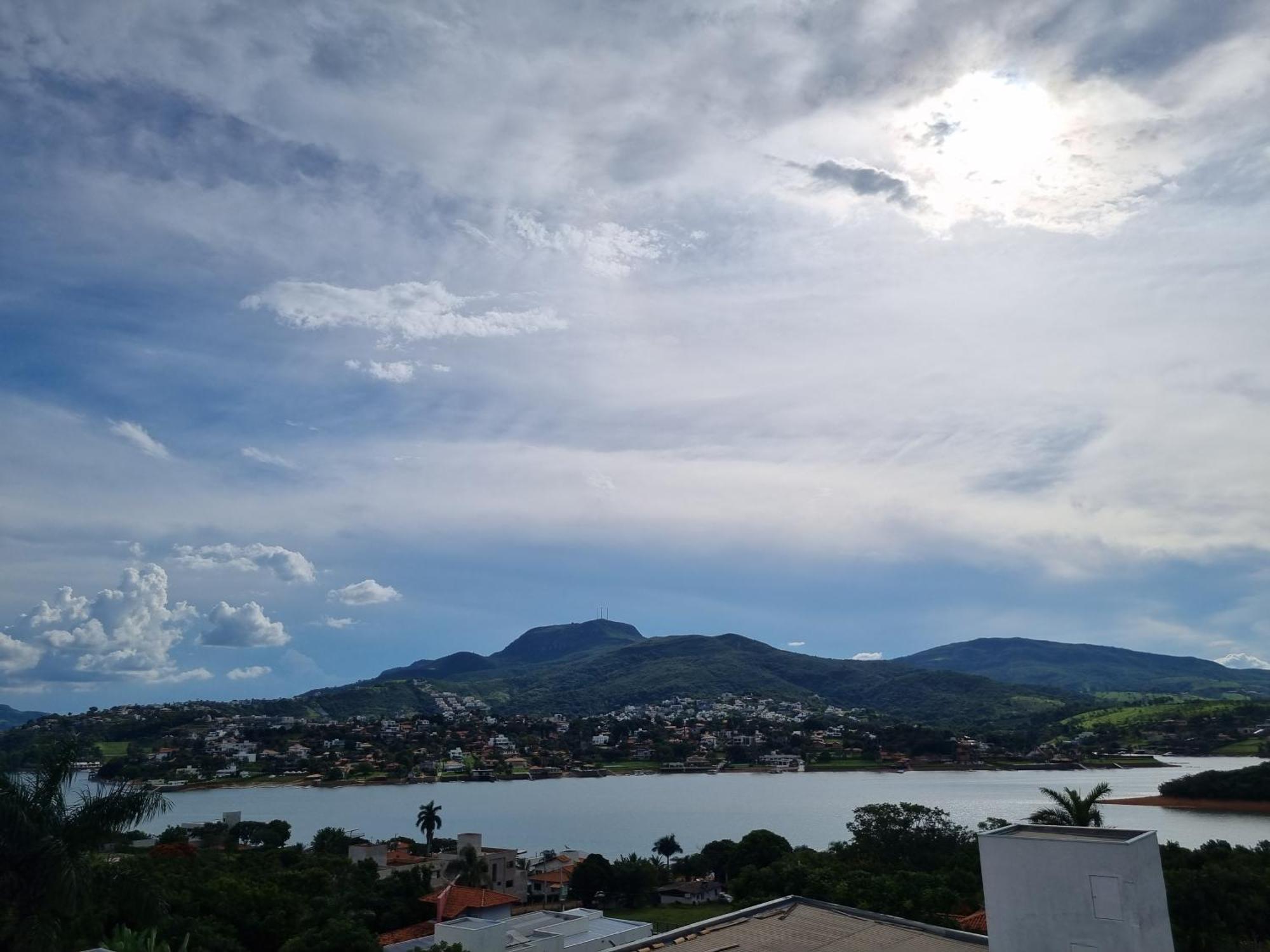 Recanto Brenda - Casa Luxo Capitolio Com Vista Pro Lago, Escarpas E Morrochapeu Eksteriør bilde